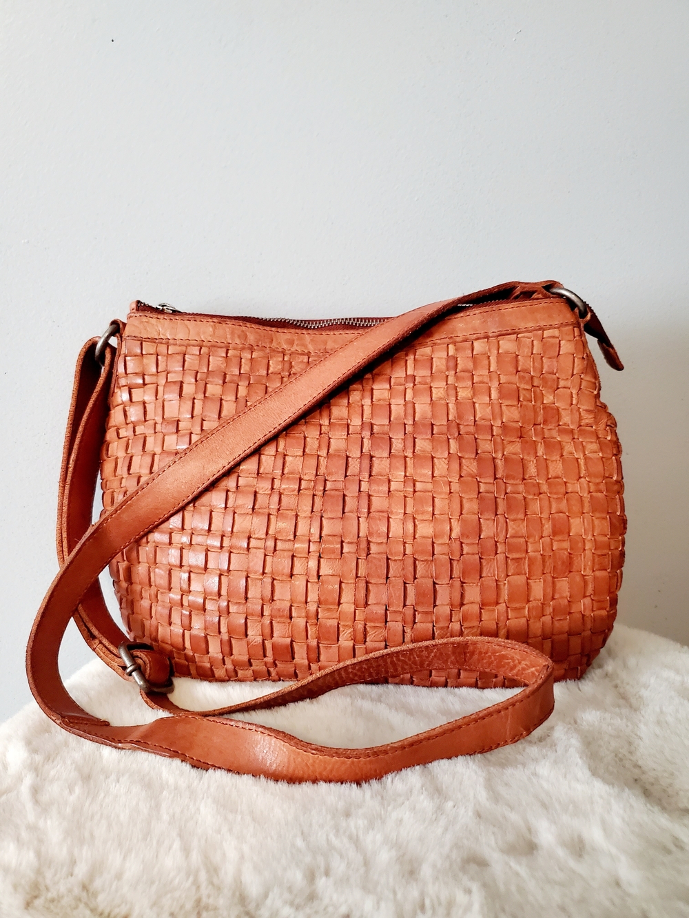 Vilenca Holland Cognac Woven Leather Crossbody Bag Boho Shoulder Purse